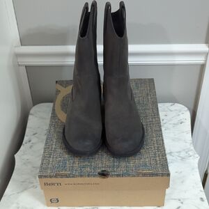 Born Women's Gray Boots
